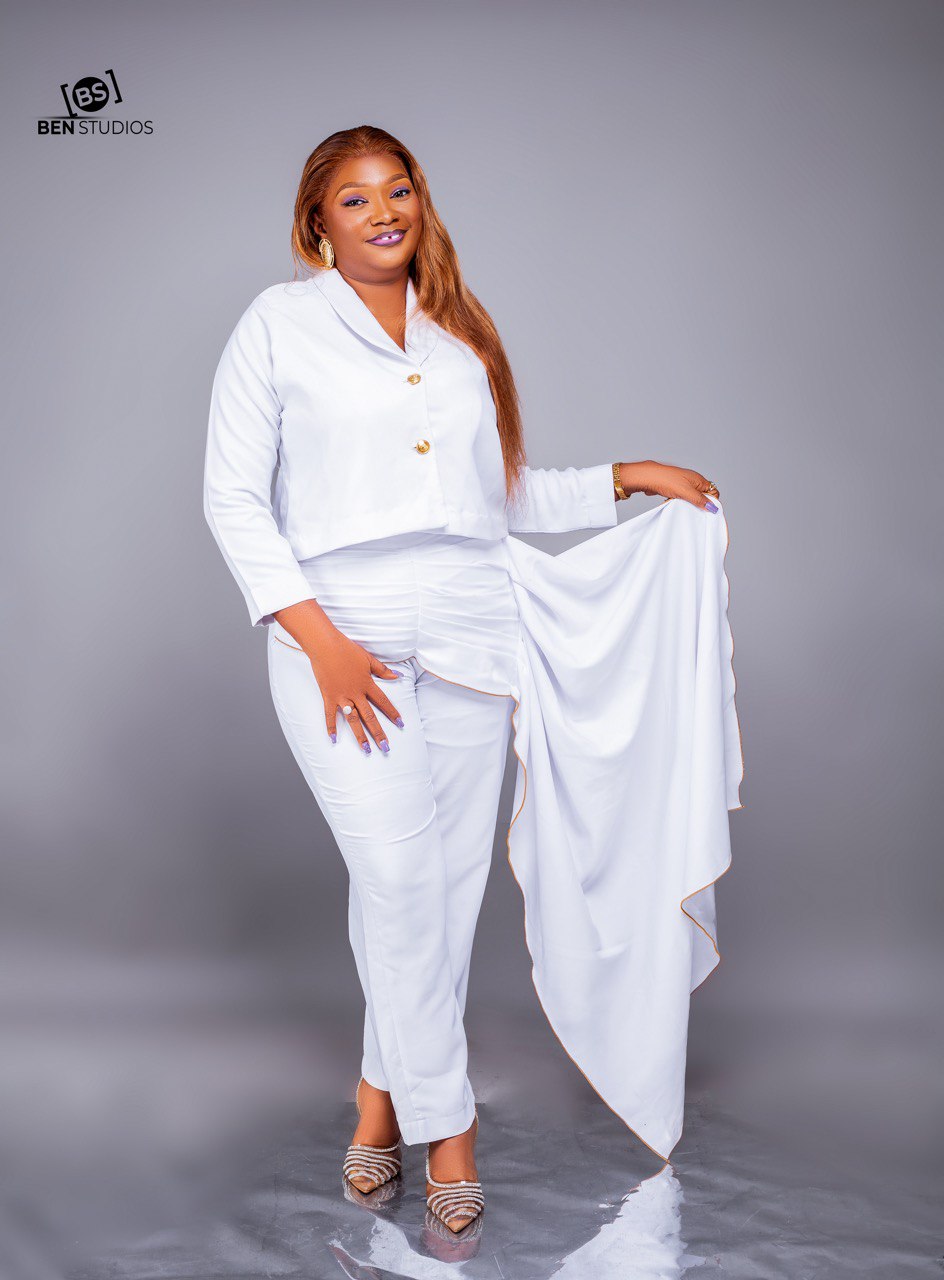 Ensemble PETRONIE